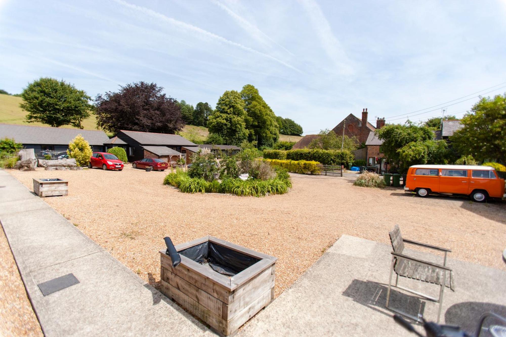 Five Cottages In Aonb And A Hobbit House! แคนเทอร์เบอรี ภายนอก รูปภาพ