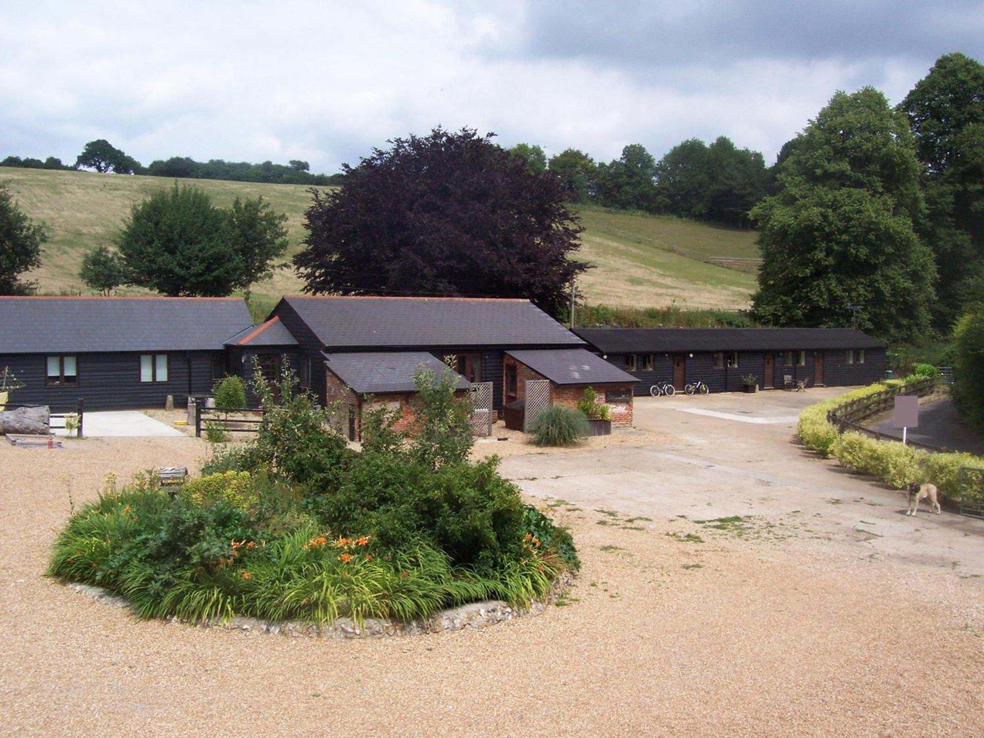 Five Cottages In Aonb And A Hobbit House! แคนเทอร์เบอรี ภายนอก รูปภาพ